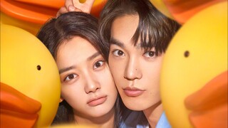 满屏小黄鸭好萌啊！于适×王影璐《欢迎来到我身边》定档预告，07.05暑期档