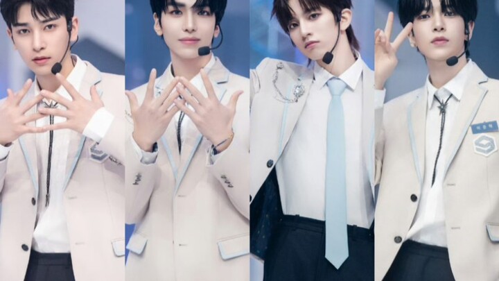 Four folds, no matter how you fold it, there is always a side. You four are going to debut!!! It's g