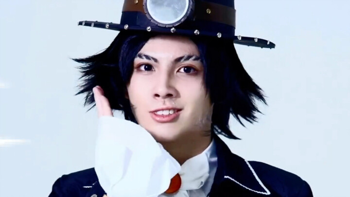 Mari kita lihat sejarah cosplay sang bos.