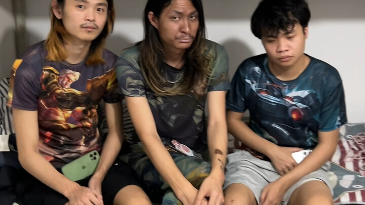 The Life of a Chinese-Server Player