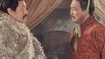 After Liu Bang ascended the throne, he brought his father to the capital.
