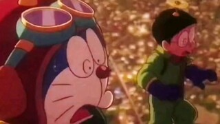 hình như movie này doraemon là nv chính đúng ko