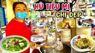 Phát hiện té ngửa xe HỦ TIẾU MÌ độc đáo thuộc hàng ngon nhất Sài Gòn đã bán 2 đời I HiepVlog # 47