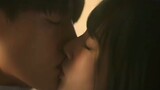 Suzy took the initiate to kiss Yang Se Jong in “The Girl Downstairs,” “Doona!”