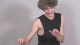 【Pháp】Vương Đại Vĩ đăng video kỷ niệm một năm kết thúc Pháp 3 [Thử thách nhảy múa]