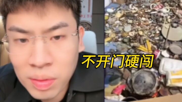 Sarafku lagi-lagi bikin aku ngakak gak jelas!