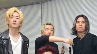 The second dimension is so painful. I made dumplings while watching you make money during the Spring