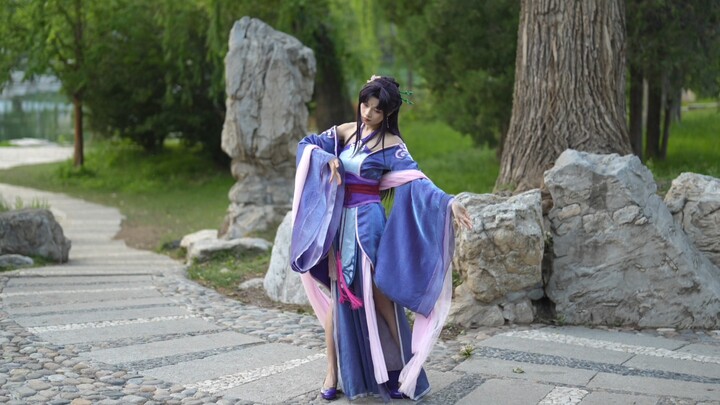 Người mới tập hát nhảy cosplay xin ra trận (x