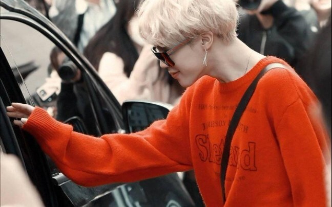 [Park Jimin] Sao nào, không được gọi là chồng sao? Uhm, cưng ơi?