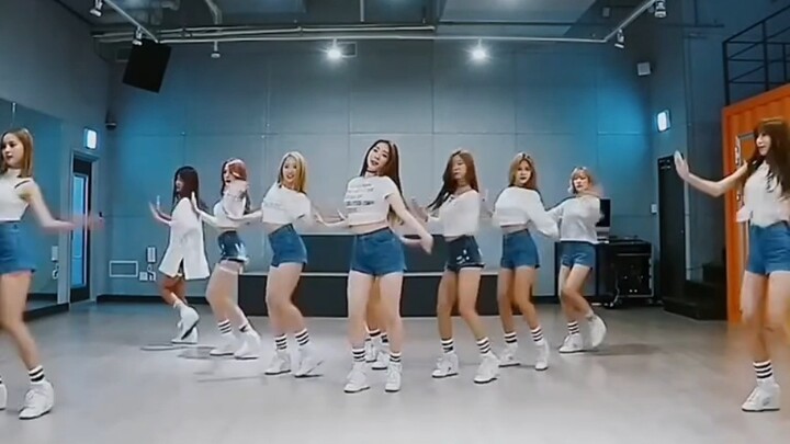 Vũ Thiếu chính là đỉnh cao trong việc Starship luyện tập thần tượng.