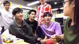 OffGun's on-cam intimate moments