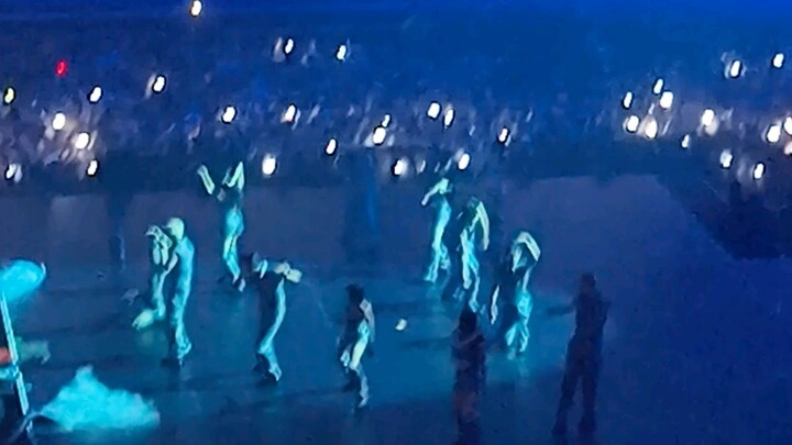 Fancam Baekhyun Underwater Reverie tour in singapore