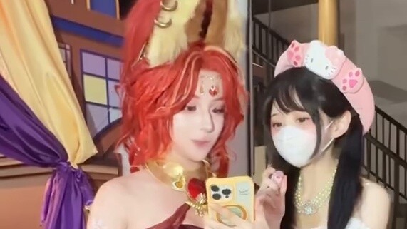 "Điểm trang phục Second Dimension" #Hài hước#Phỏng vấn#Tóm tắt