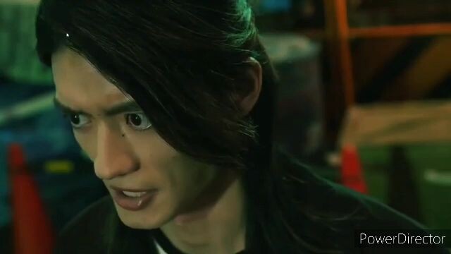 Kamen rider Tycoo vs buffa