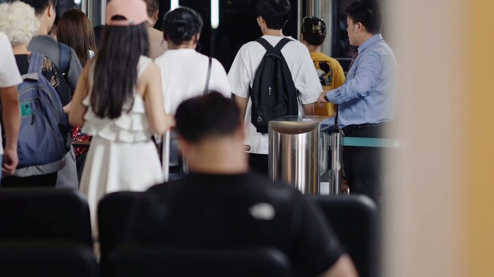 Một lòng hướng về đất nước, được gọi là lập tức trở về.