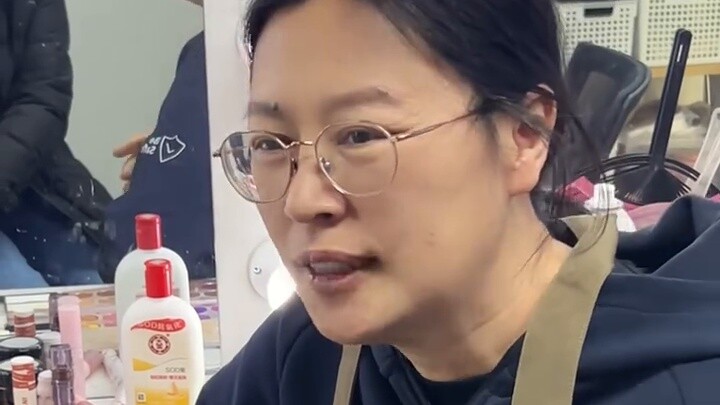 Với một người mẹ như thế này, bạn sẽ về nhà lúc mấy giờ?