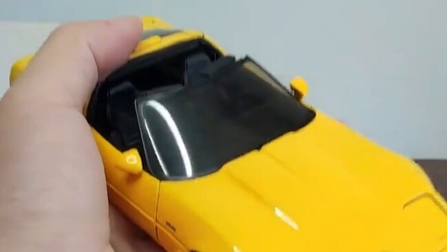 [Ulasan] Pengerjaan model mobil skala 24 adalah yang terbaik! Model mobil paduan Corvette MBI1:24