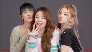 大胆做自己！女娃官方更新女娃Queencard Challenge视频。