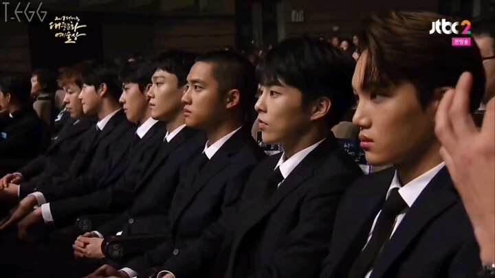 Cảm giác áp đảo từ nhóm nhạc hàng đầu