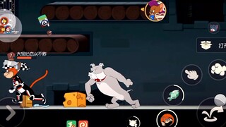 Game Tom and Jerry Mobile: Cuối cùng cũng gặp được du kích xe tăng! Hai con chuột có thể xuyên tường