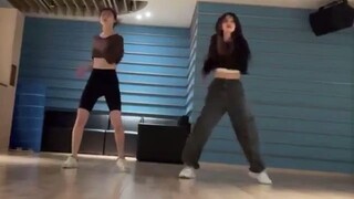 Huang Lizhi×Shin Liuzhen live dance cover cut-"Hey mama" "No alcohol" "Play fight" "You right"