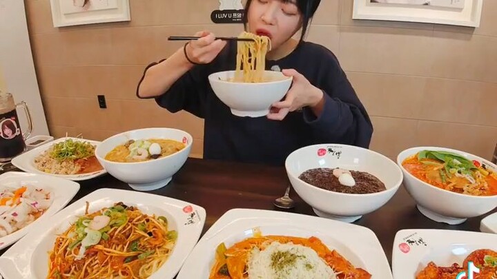 MUKBANG😉