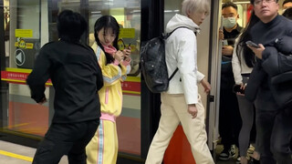 Người sợ giao tiếp xã hội trên tuyến 3 Quảng Châu