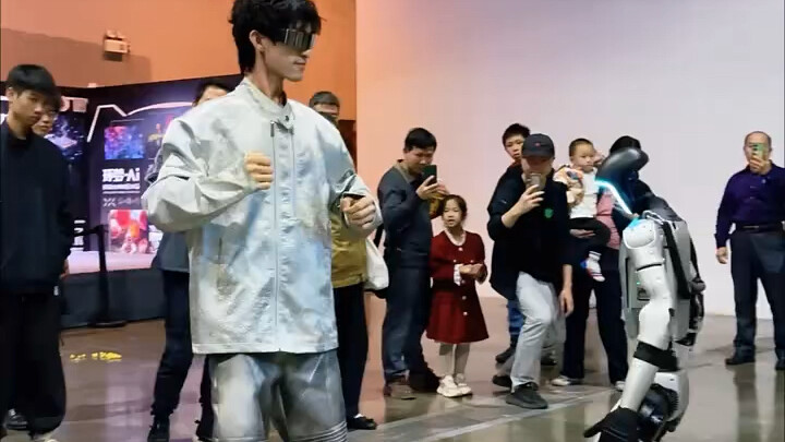 Humans are becoming more and more like machines, and robots are becoming more and more like humans!