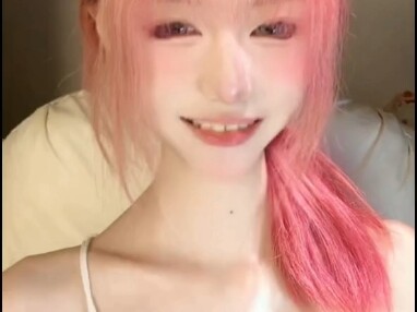 Little sister will dance with you—follow the rhythm, count down, and clap your hands!