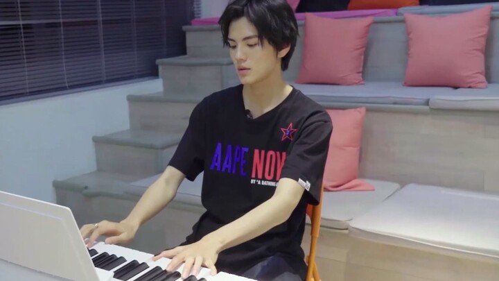 【Bi Wenjun】Rutinitas harian Bi Wenjun di ruang latihan