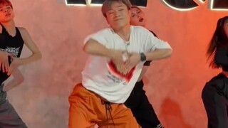 Biên đạo múa Tiểu Long｜🎵TAIL, người tốt bụng nào đã đáp ứng mong muốn của mọi người và tiếp tục biên