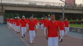现在的暴走团，打着健身的幌子肆无忌惮。。。