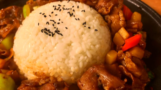 Cơm bò xốt tiêu đen Thịt bò tóp mỡ ngon ngọt, khoai tây mềm bùi bùi, siêu đơn giản #amthucngon