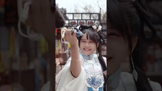 [EP03]The guard couldn't stand the flirting of the beautiful girl! #FUNTEE #cdrama #shortdrama #fyp