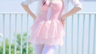冬天最适合吃冰激凌啦～甜筒还是圣代呢？