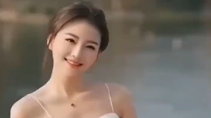 👉 "Intensity in the eyes, desire in the air"