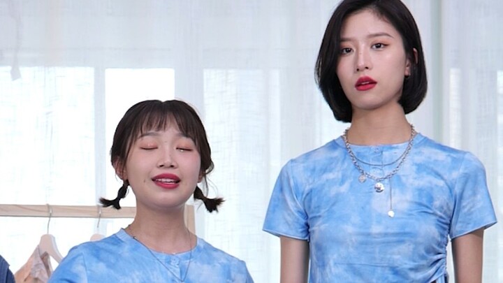 นักเรียนสาวจากย่านชุมชนมาเก็บของดีแล้ว! 9.9 หยวนซื้อก็ไม่เสียเปรียบ ไม่โดนหลอกแน่นอน!