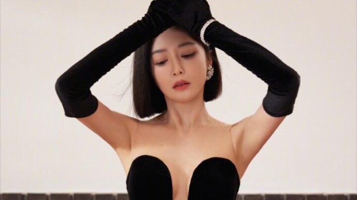 Tần Lam giữ dáng kỷ luật như vậy, Đại Huân thật là có phước