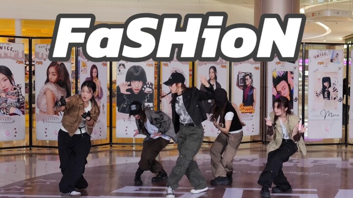 Halo semuanya, kami adalah para penggemar kaki babi panggang! Kita harus tetap bergaya dan modis!