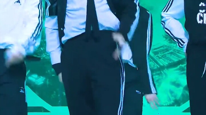 【ستراي كيدز】 ثمانية أشخاص وثمانية مذاقات؟ — عرض صغير في منتصف الليل