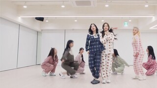 [Cosmic Girl] Buruan Latihan Ruang Tari Piyama Versi Fixed Cam Ver