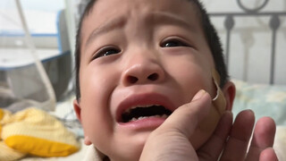 创可贴实验，孩子直接哭了