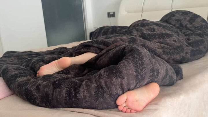 Vlog: Essential stretches before back day—don’t skip ’em!