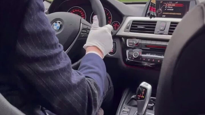 Pulang kerja naik taksi, percakapan kocak dengan sopirnya