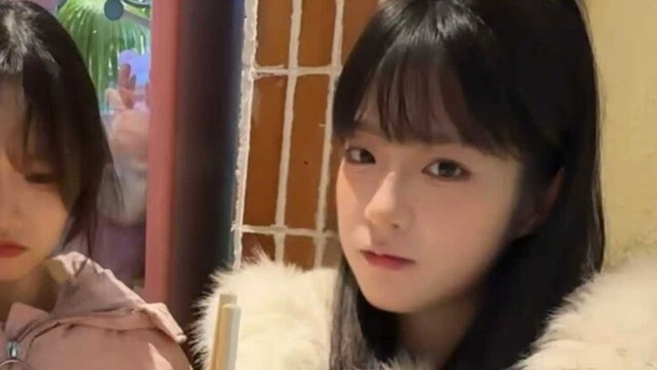 Is my little sister good or not? As her big brother, wouldn’t I know?