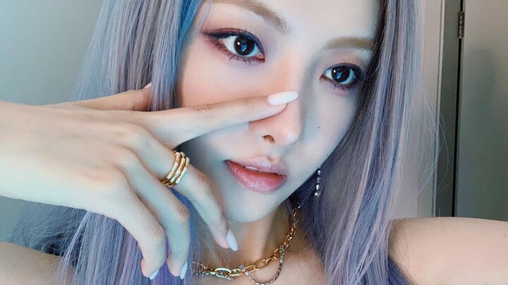 【Phương Chà La】Trang điểm khói tóc xanh của Park Chaeyoung Rosé