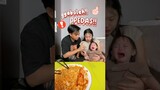 yuka-chan ngiler lihat mama dan papanya makan mie pedas! #minivlog #comedy #yukachan #baby #mukbang