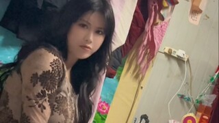 Back in the countryside, I ran into a beautiful female boss.