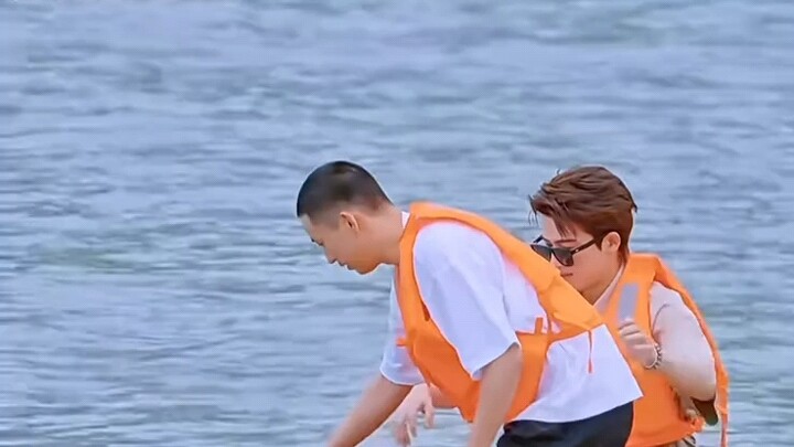 ออร่าความสบายๆ ของหวังซิงเยว่รุ่นหลังปี 2000: เฉินเยว่: ไม่กล้าเล่นกับรุ่นหลังปี 2000 #หวังซิงเยว่ #