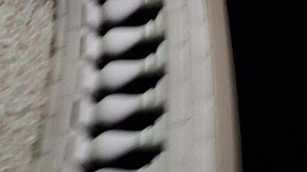 هناك... هناك الكثير من طيور السنونو في منزلي... هي... هي... هي... (。•﹃ •。)